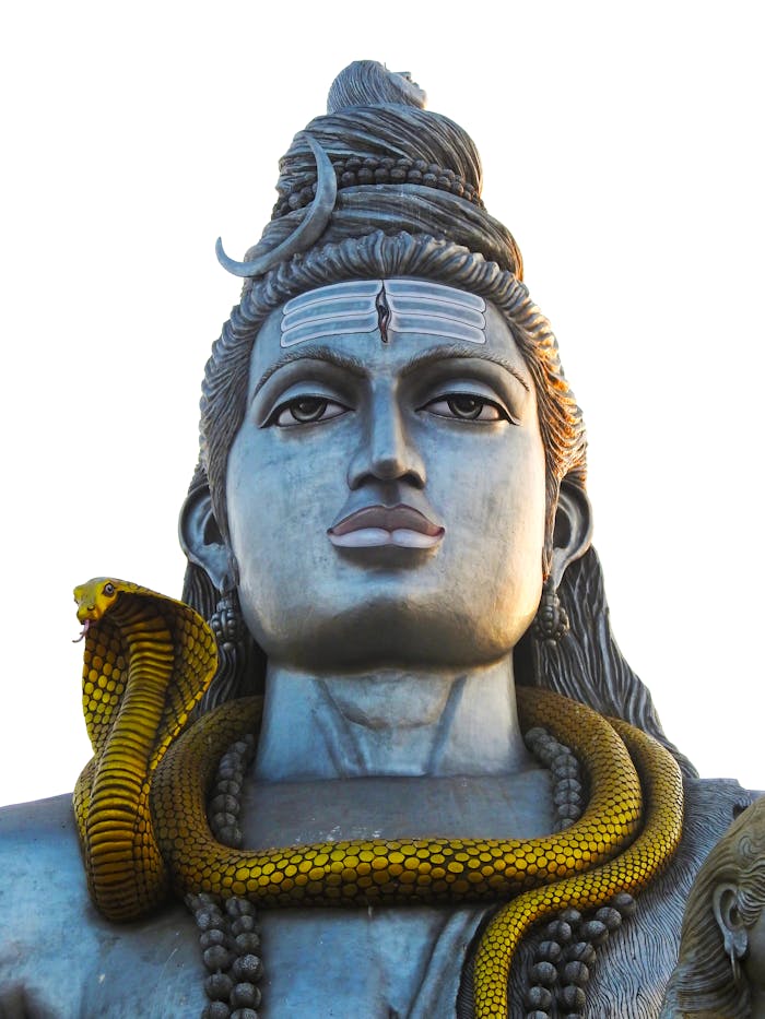 pexels photo 3810915 A grand statue of Shiva at Murudeshwar Temple, showcasing intricate artistry.
